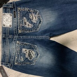 Miss Me Jeans Size 29 but can fit 28